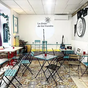Rosa De Los Vientos: Estudios Apartamento